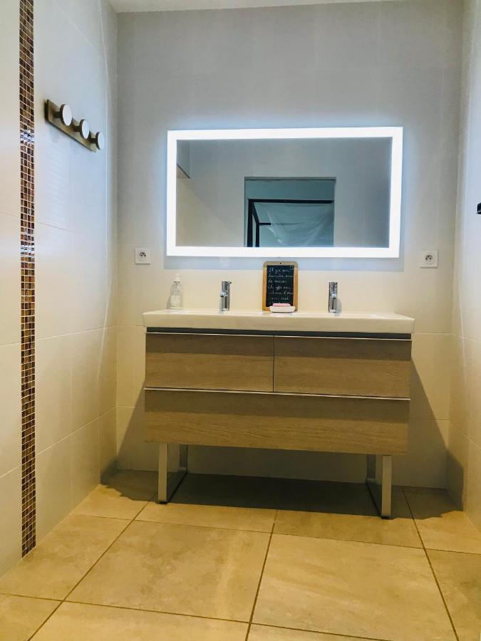 Ferme St Pierre 2 Suites Avec Repas, Piscine, Clim, Cheminee Ou Baignoire Spa Chabeuil Εξωτερικό φωτογραφία