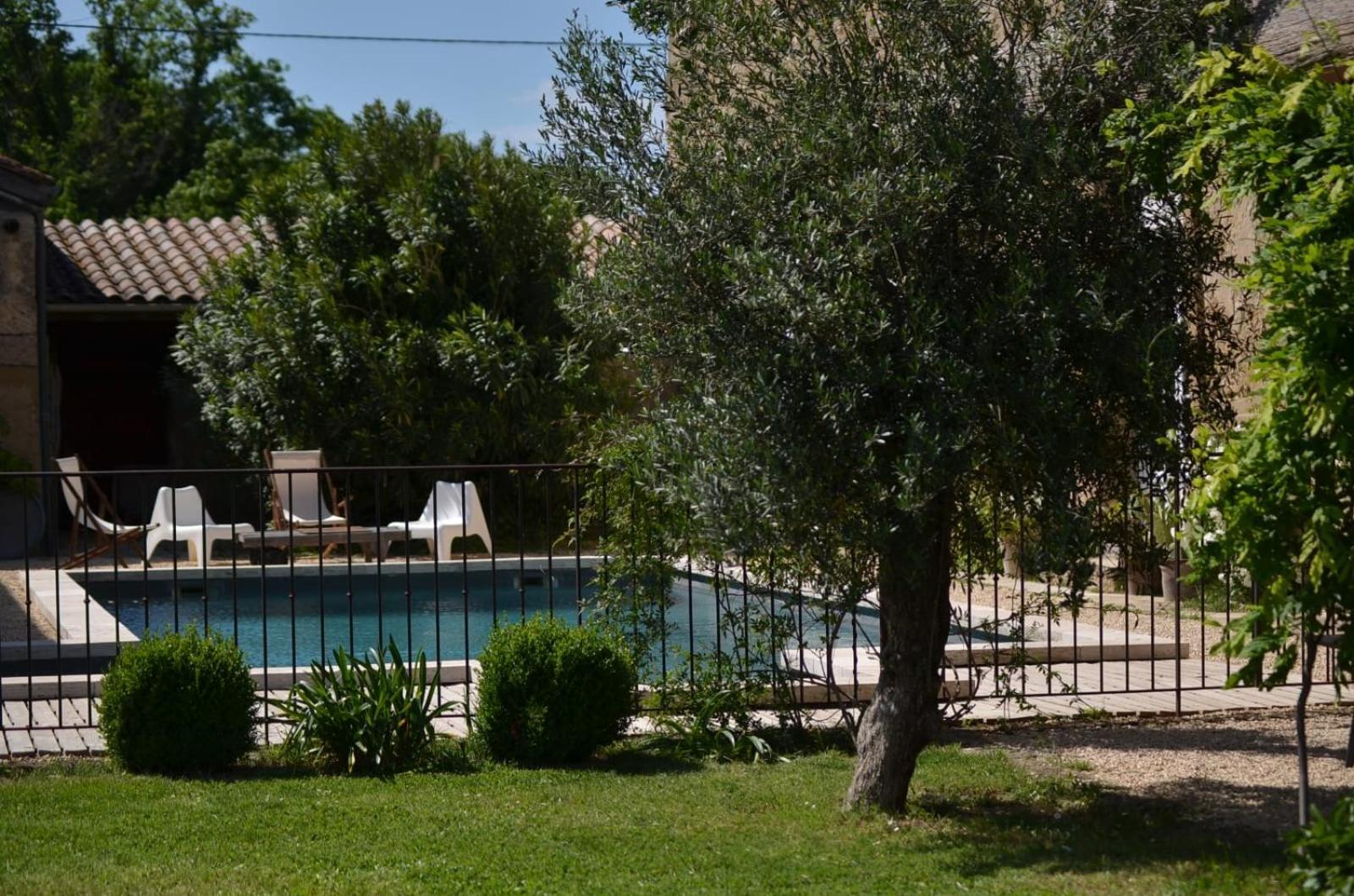 Ferme St Pierre 2 Suites Avec Repas, Piscine, Clim, Cheminee Ou Baignoire Spa Chabeuil Εξωτερικό φωτογραφία