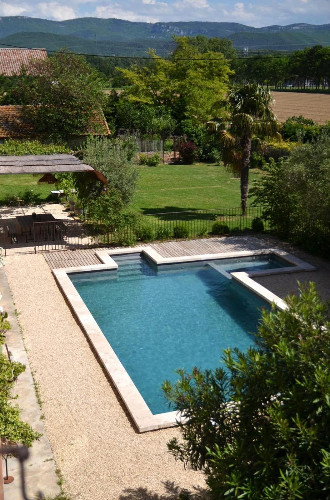 Ferme St Pierre 2 Suites Avec Repas, Piscine, Clim, Cheminee Ou Baignoire Spa Chabeuil Εξωτερικό φωτογραφία