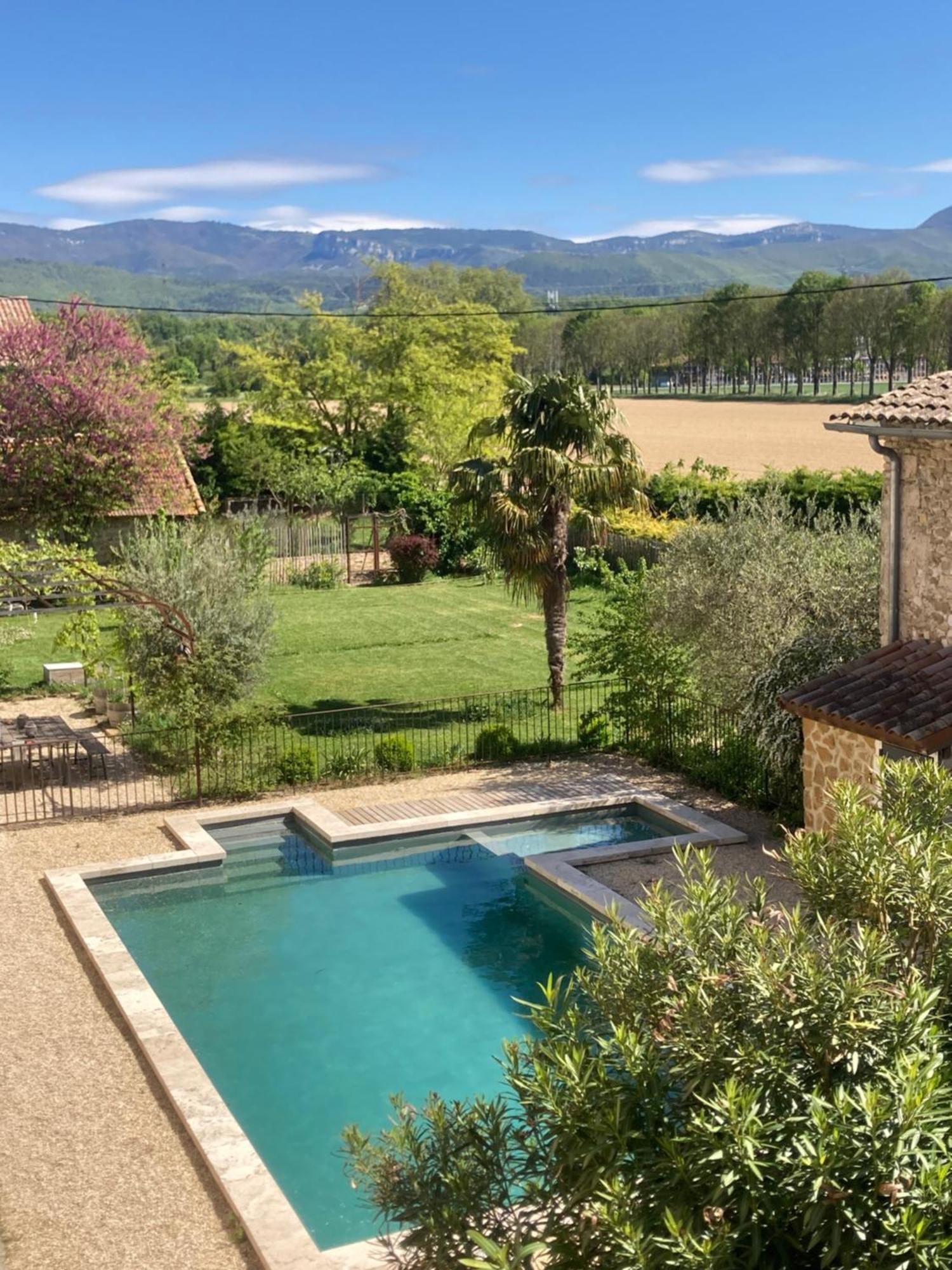 Ferme St Pierre 2 Suites Avec Repas, Piscine, Clim, Cheminee Ou Baignoire Spa Chabeuil Εξωτερικό φωτογραφία